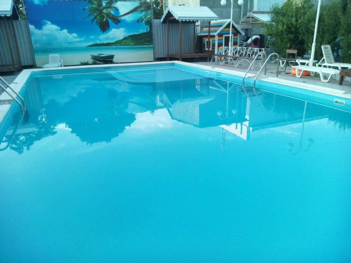 Admiral Hotel Skadovsʼk Екстериор снимка