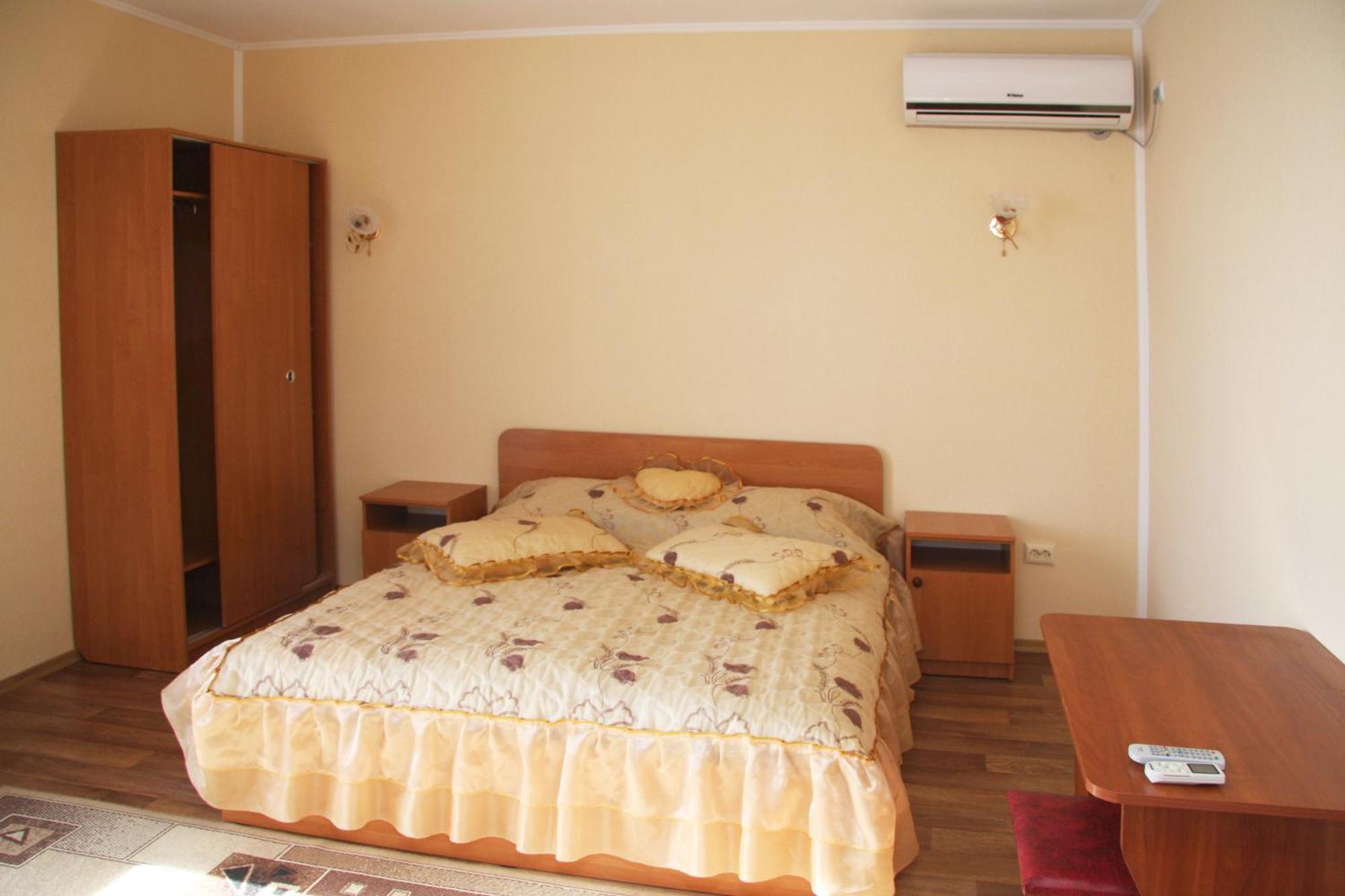 Admiral Hotel Skadovsʼk Екстериор снимка